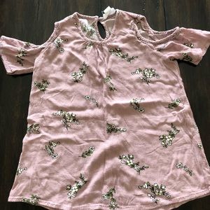 Tilly’s Floral Cold Shoulder Top